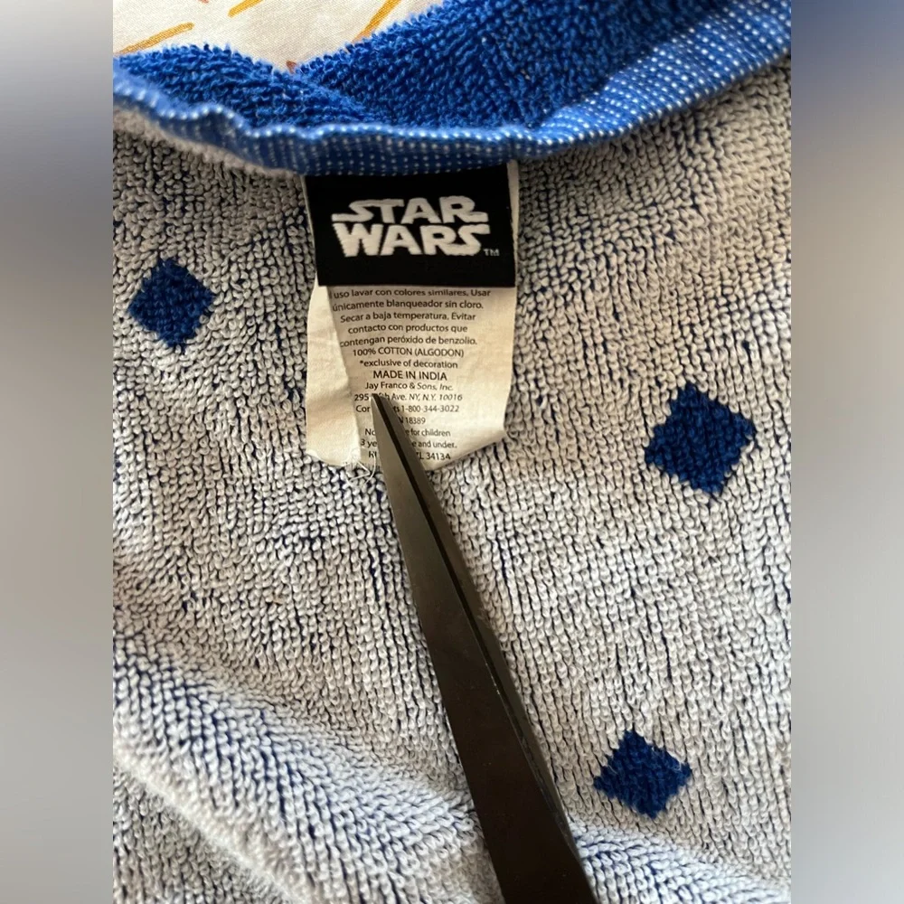 Toddler Star Wars R2-D2 hooded towel wrap children’s bath towel